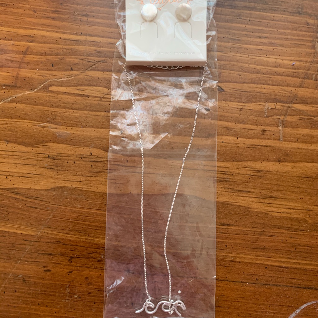 Necklace And Earring Set 6$